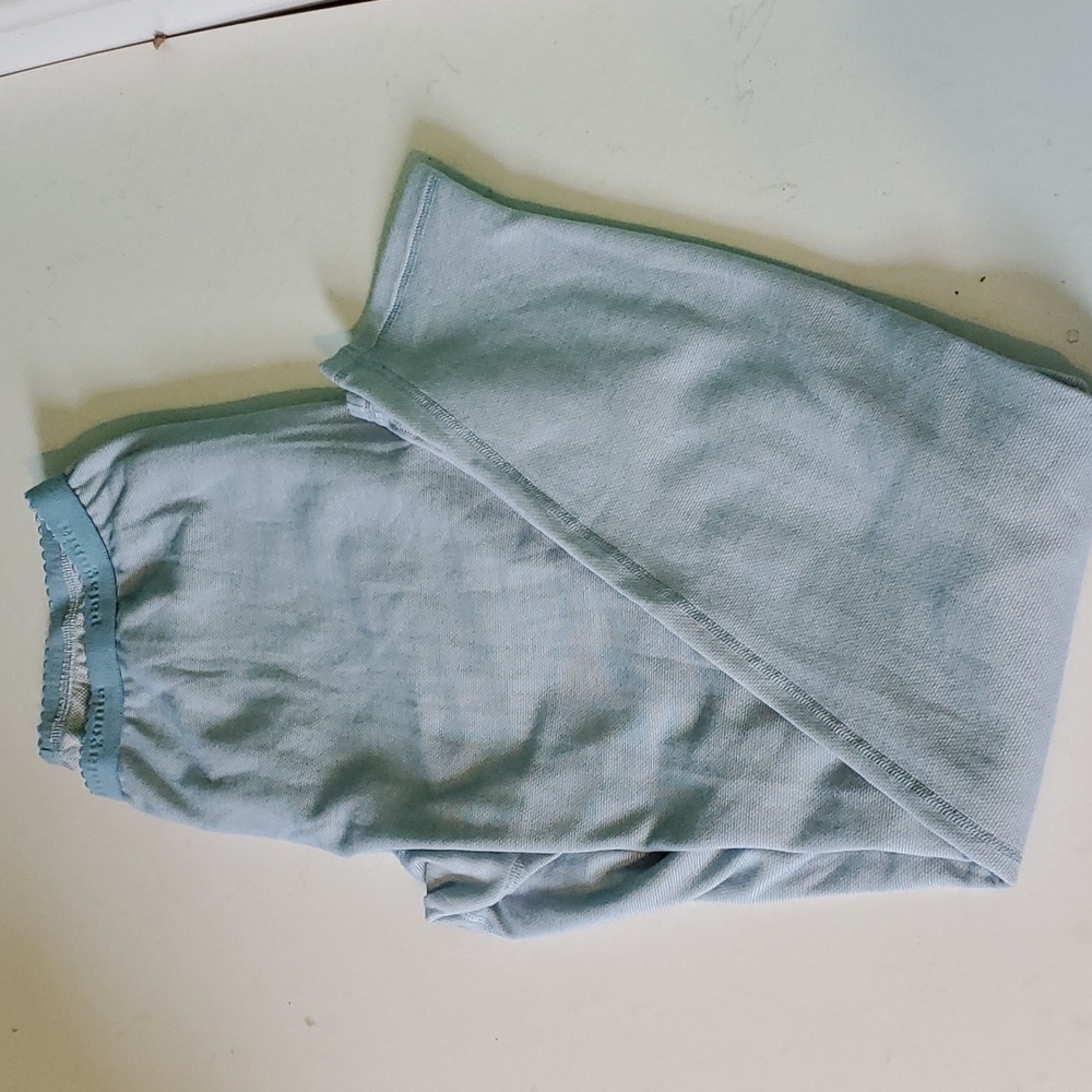 Patagonia women's L light blue performance base layer - Picture 1 of 6